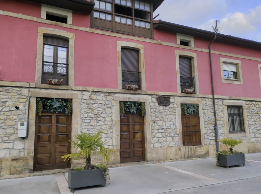 Chigre-Tienda Casa Manolito